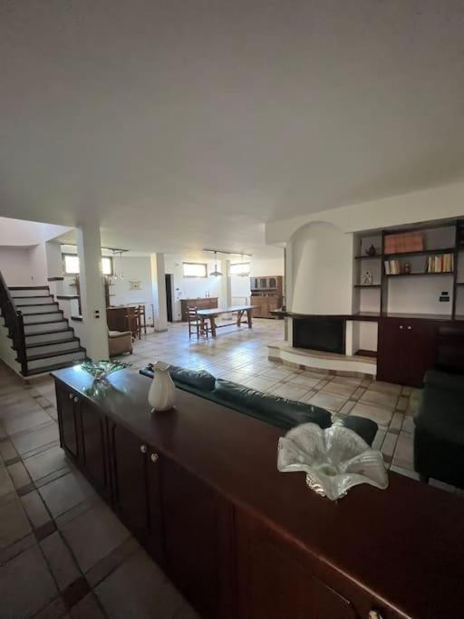 Villa Emma 토레베키아 테아티아 외부 사진